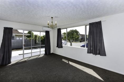 Photo of property in 2/33 Northfield Road, Casebrook, Christchurch, 8051