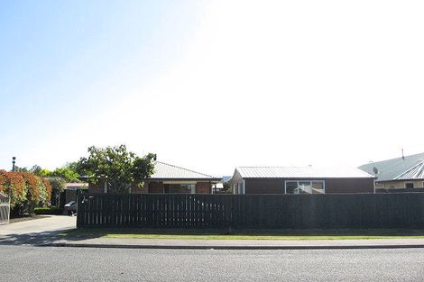 Photo of property in 75 Good Street, Rangiora, 7400