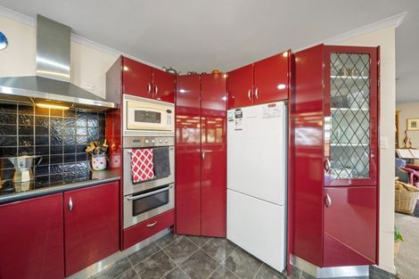 Photo of property in 39 Roto Street, Hurdon, New Plymouth, 4310