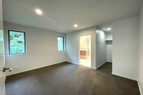 Photo of property in 137/2b Seaview Road, Westown, New Plymouth, 4310