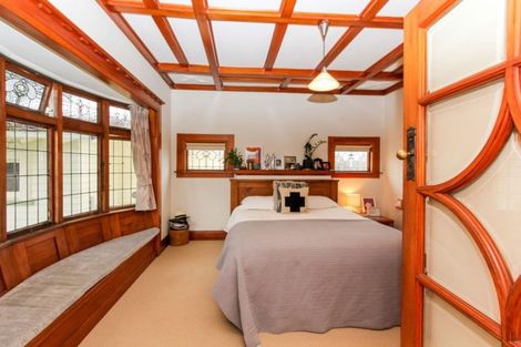 Photo of property in 5 Holsworthy Road, Lower Vogeltown, New Plymouth, 4310