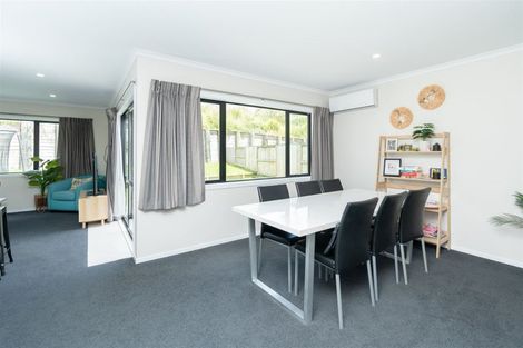 Photo of property in 35 Ridgedale Crescent, Flagstaff, Hamilton, 3210