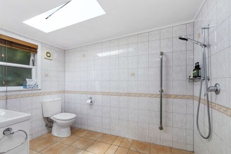 Photo of property in 1a Howard Road, Point Howard, Lower Hutt, 5013