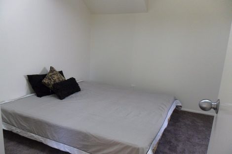 Photo of property in 280 Great South Road, Papakura, 2110