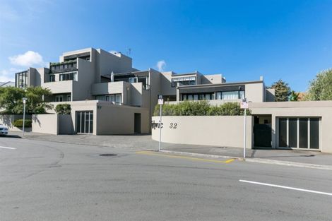 Photo of property in Highwic, 18/32 Hobson Street, Thorndon, Wellington, 6011