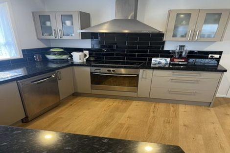 Photo of property in 16 Wingate Street, Redwood, Christchurch, 8051