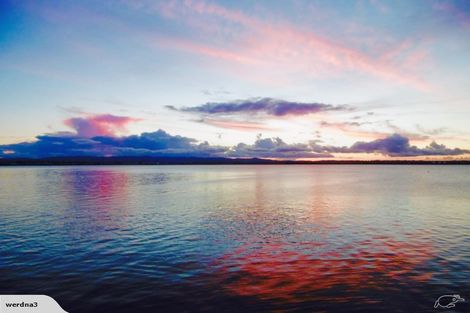 Photo of property in 11f Joan Street, Point Chevalier, Auckland, 1022