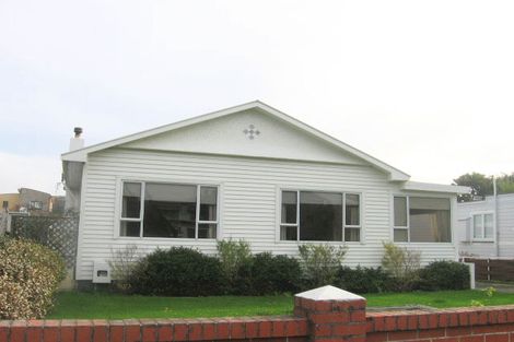 Photo of property in 11a Mana Esplanade, Paremata, Porirua, 5026