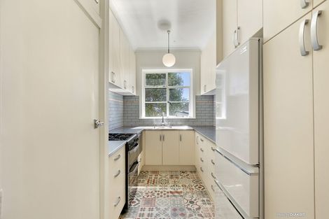 Photo of property in Nissen Court, 11g Hawker Street, Mount Victoria, Wellington, 6011