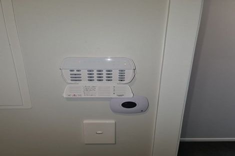 Photo of property in 16 Kopua Place, Whitby, Porirua, 5024