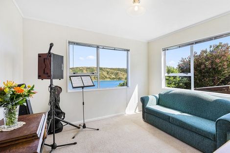 Photo of property in 20 Forth Place, Papakowhai, Porirua, 5024