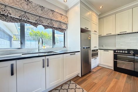 Photo of property in 27 Sandybrow, Churton Park, Wellington, 6037