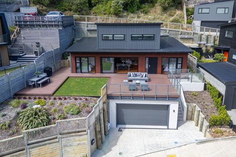 Photo of property in 1 Ara Haewai, Houghton Bay, Wellington, 6023
