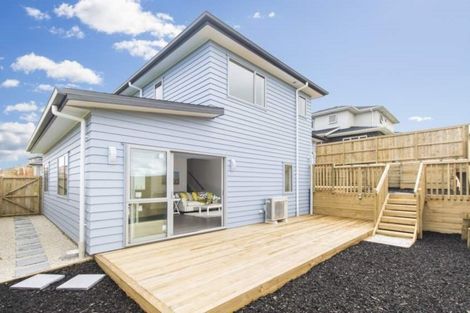 Photo of property in 11 Regis Park Drive, Pukekohe, 2120