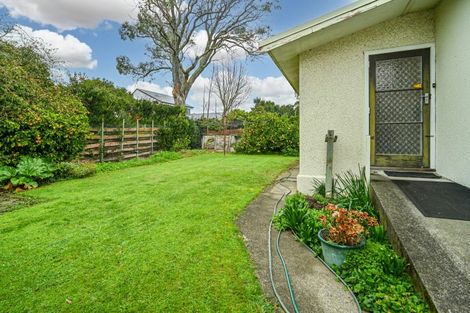 Photo of property in 2/37 Middle Road, Havelock North, 4130