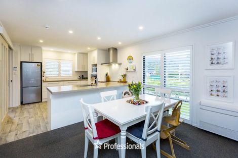 Photo of property in 1 Somerby Mews, Silverstream, Upper Hutt, 5019