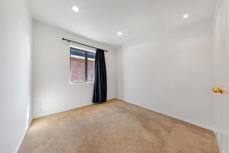 Photo of property in 1 Waylen Place, Burswood, Auckland, 2013