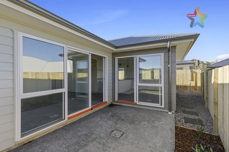 Photo of property in 6 Kairaumati Crescent, Kelson, Lower Hutt, 5010