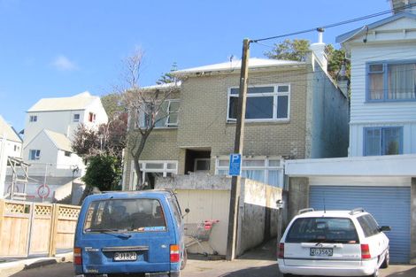 Photo of property in 27 Arlington Street, Mount Cook, Wellington, 6011