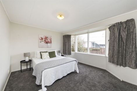 Photo of property in 52 Acacia Street, Kelvin Grove, Palmerston North, 4414