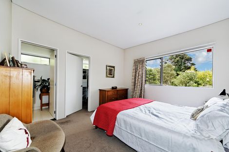 Photo of property in 21 Chamari Close, Titirangi, Auckland, 0604