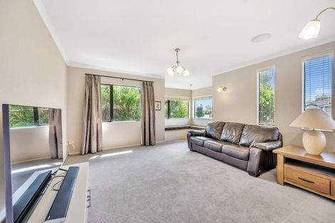 Photo of property in 90 Russell Robertson Drive, Havelock North, 4130