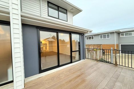 Photo of property in 30c Russell Road, Manurewa, Auckland, 2102