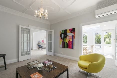 Photo of property in 39 Penrose Street, Woburn, Lower Hutt, 5010