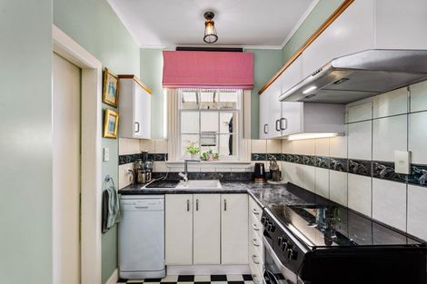 Photo of property in 10 Battery Road, Ahuriri, Napier, 4110