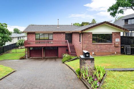 Photo of property in 16 Glendale Drive, Dinsdale, Hamilton, 3204
