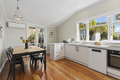 Photo of property in 18 Carrington Street, Mount Cook, Wellington, 6021