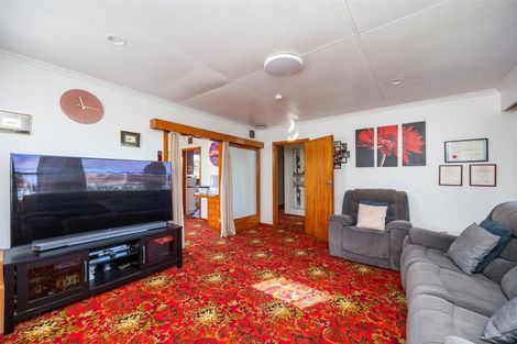 Photo of property in 162 Bridge Street, Bulls, 4818