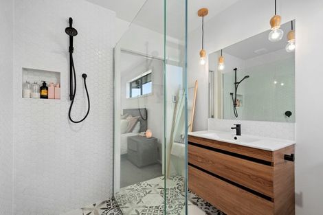 Photo of property in 28 Piata Street, Papamoa Beach, Papamoa, 3118