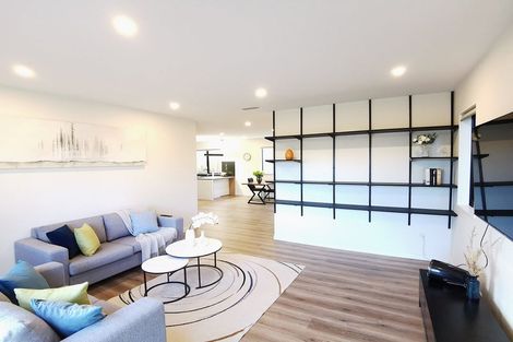 Photo of property in 57e Hogans Road, Glenfield, Auckland, 0629