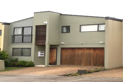 Photo of property in 4 Puma Drive, Golflands, Auckland, 2013