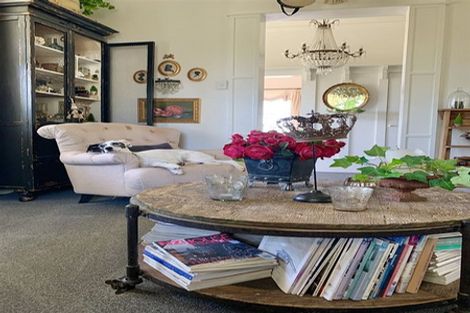 Photo of property in 22 Domain Road, Waipawa, 4210