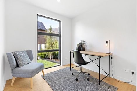 Photo of property in 25 Double Cone Road, Jacks Point, Queenstown, 9371