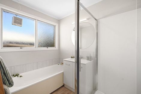 Photo of property in 17 Ridgeway Place, Glenview, Hamilton, 3206