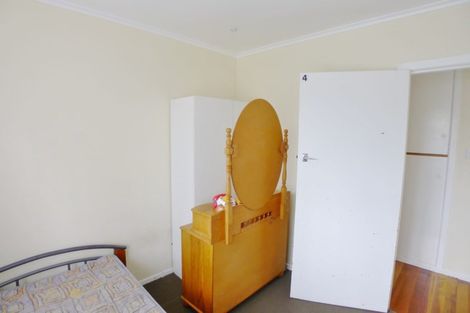 Photo of property in 28 Sturdee Road, Manurewa, Auckland, 2102