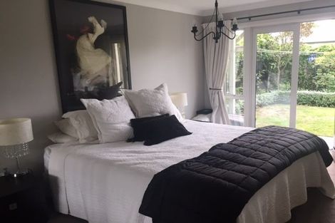 Photo of property in 2/30 Woodford Terrace, Ilam, Christchurch, 8053