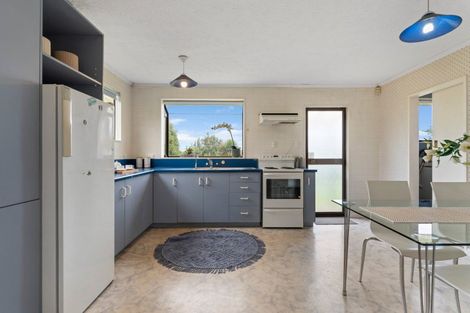 Photo of property in 30 Queen Street, Brighton, Dunedin, 9035