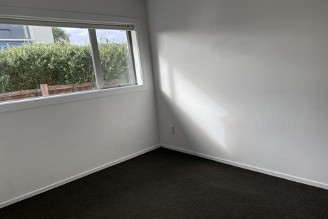 Photo of property in 2/74 Garreg Road, Bryndwr, Christchurch, 8052