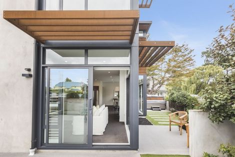 Photo of property in 1/2a Dorset Street, Christchurch Central, Christchurch, 8013