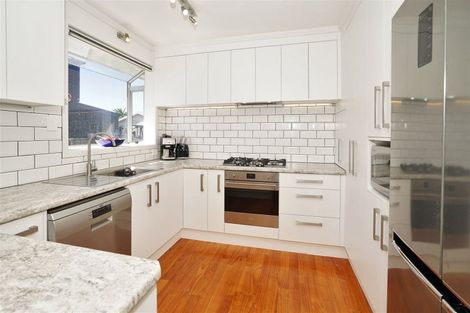 Photo of property in 13 Kingsley Street, St Andrews, Hamilton, 3200