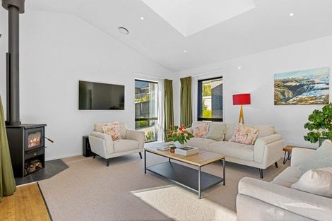 Photo of property in 14 Carex Rise, Cracroft, Christchurch, 8022