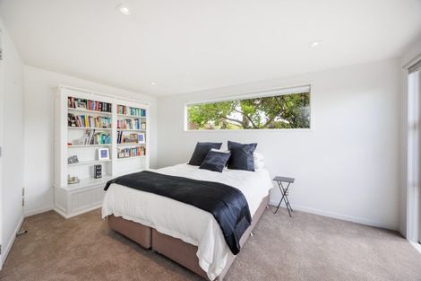 Photo of property in 297 Fitzherbert Avenue, West End, Palmerston North, 4410