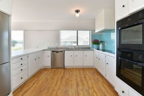 Photo of property in 8 Sunrise Boulevard, Snells Beach, 0920