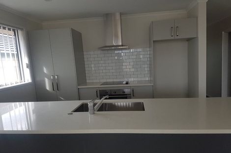 Photo of property in 8 Rainsford Road, Pukekohe, 2120