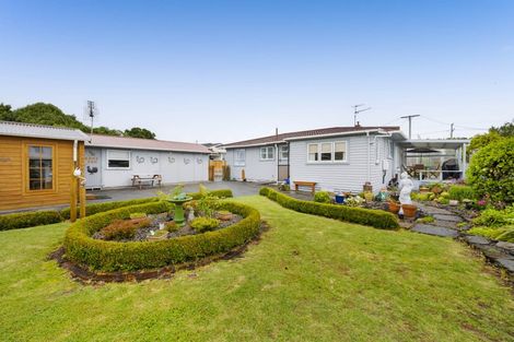 Photo of property in 240 Egmont Street, Patea, 4520