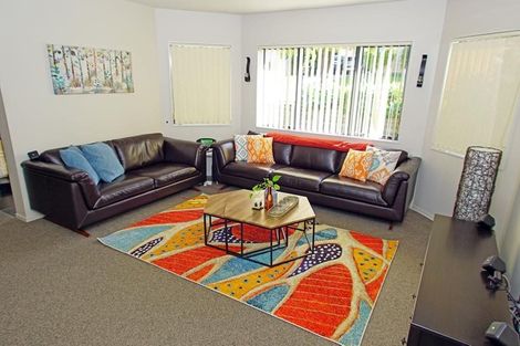 Photo of property in 10 Cityview Place, Massey, Auckland, 0614